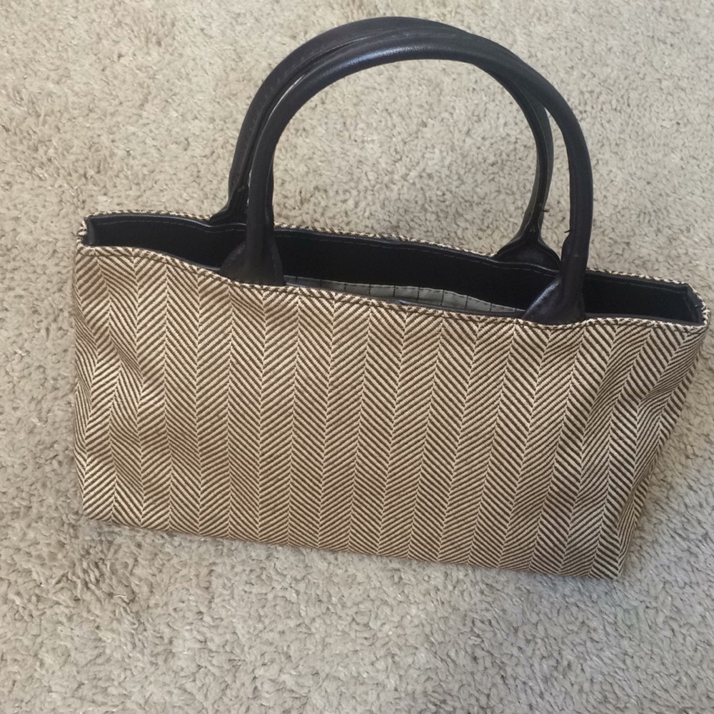 NWOT Estée Lauder mini bag